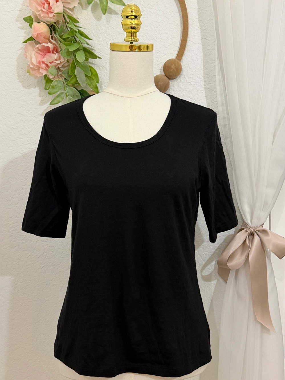 NEW Theory $165 Black 100% Pima Cotton Crew Neck Elbow Length Sleeve Shirt SZ -M